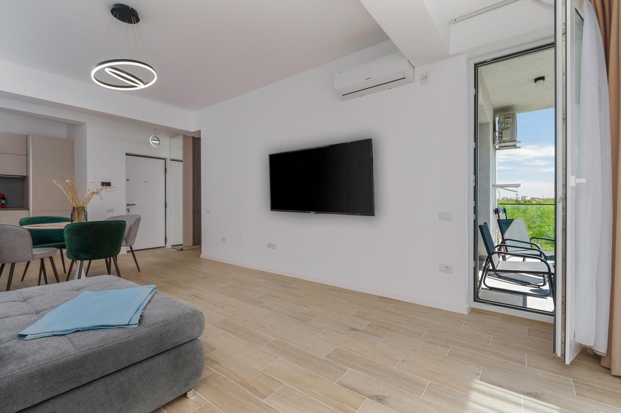 Azzurro Beachfront - Sea View Appartement Năvodari
